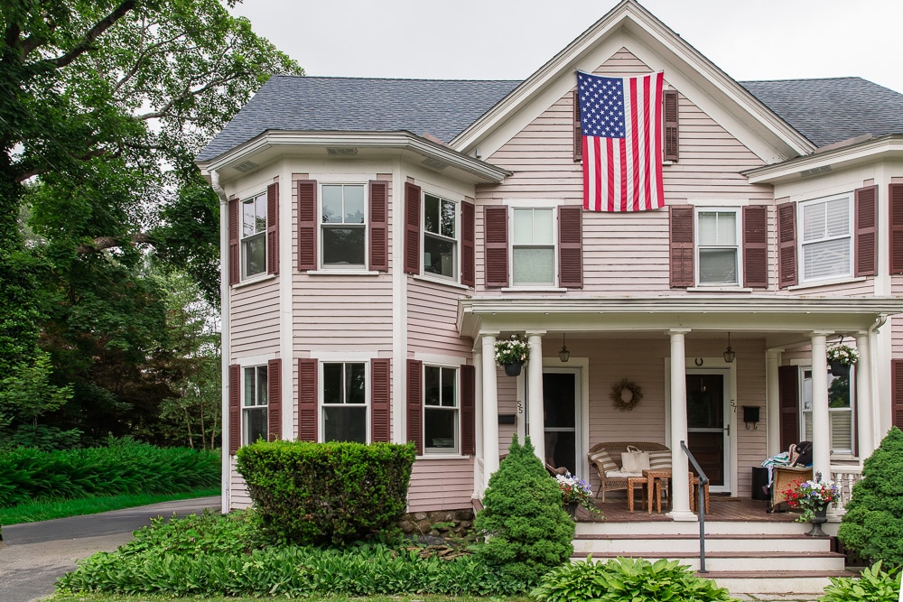 New 'box bay' window that replaced an older bow window on the front of a ranch style house